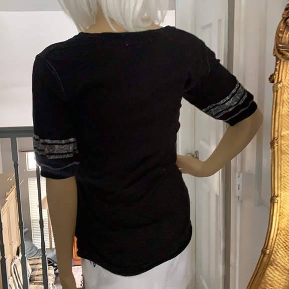 BLACK & METALLIC GOLD BABY TEE - Picture 4 of 6